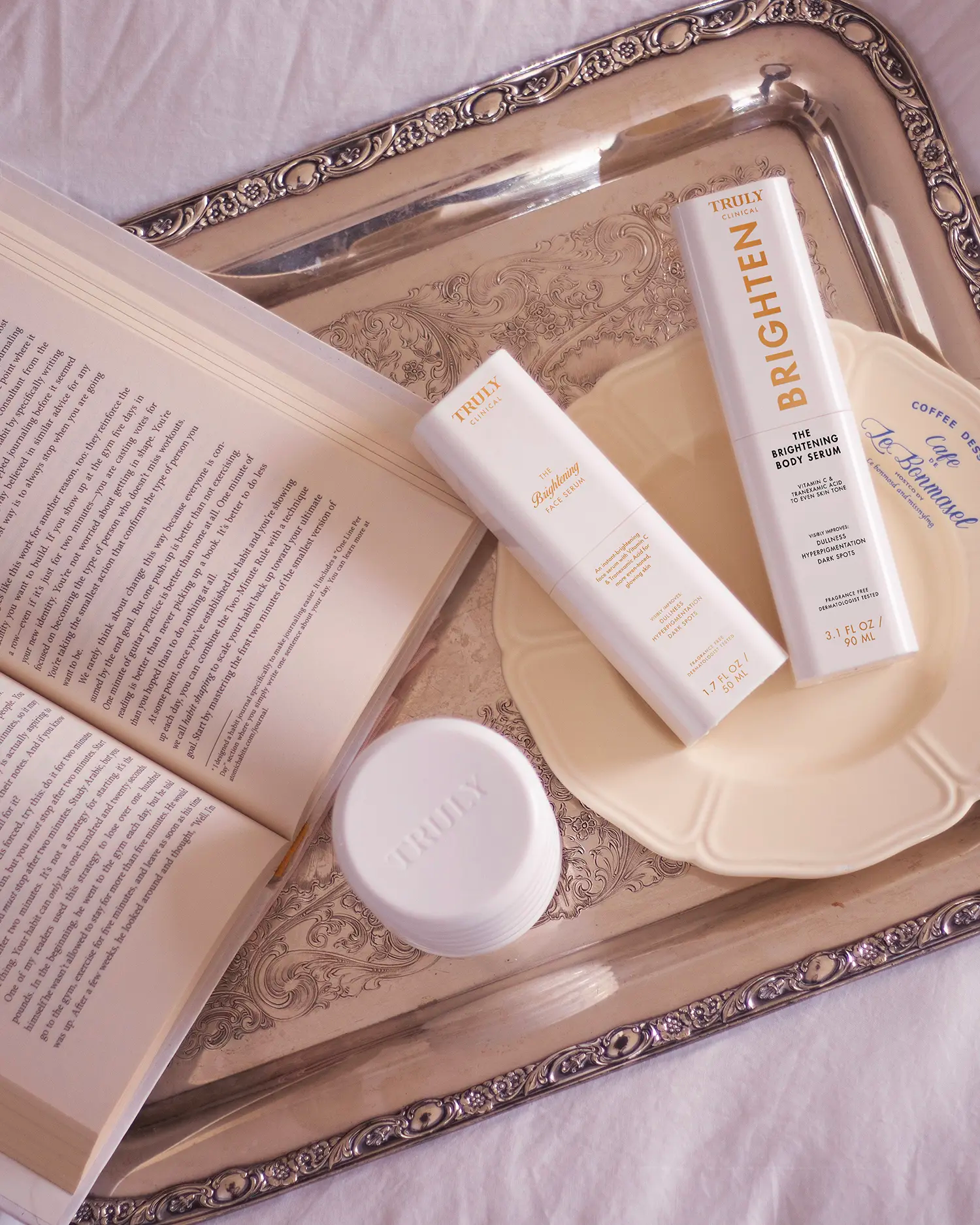 The Brightening Body Serum – Targeted Dark Spot Treatment with Vitamin C & Tranexamic Acid