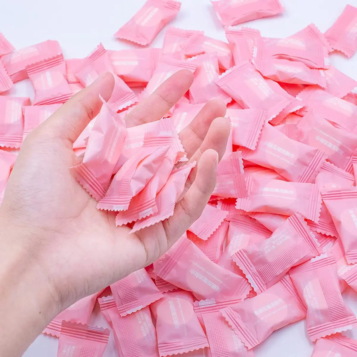 50/100pcs Compressed Towels, Travel Friendly, Ideal for Sensitive Skin, Cotton Cleansing Towel